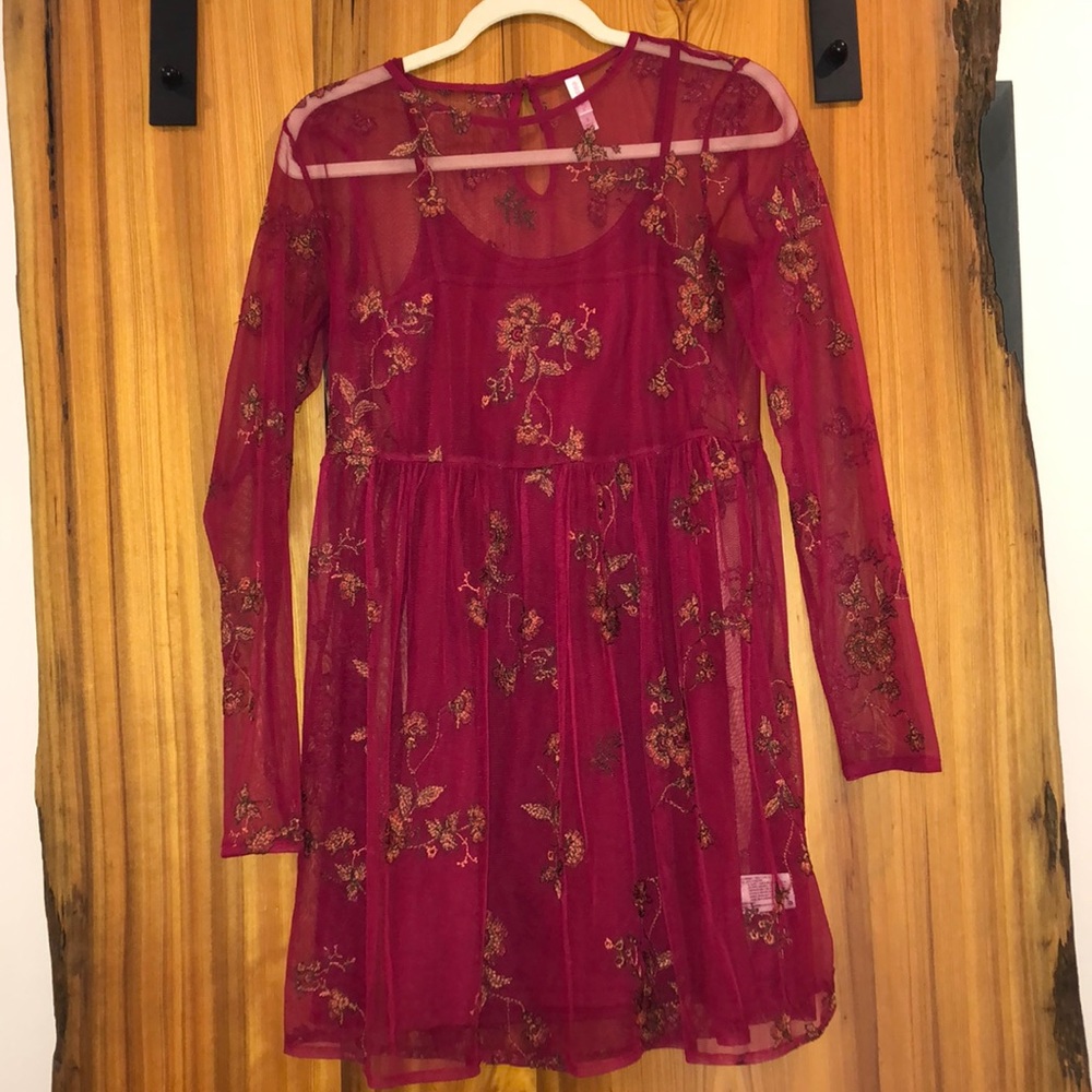 maroon long sleeve mini dress